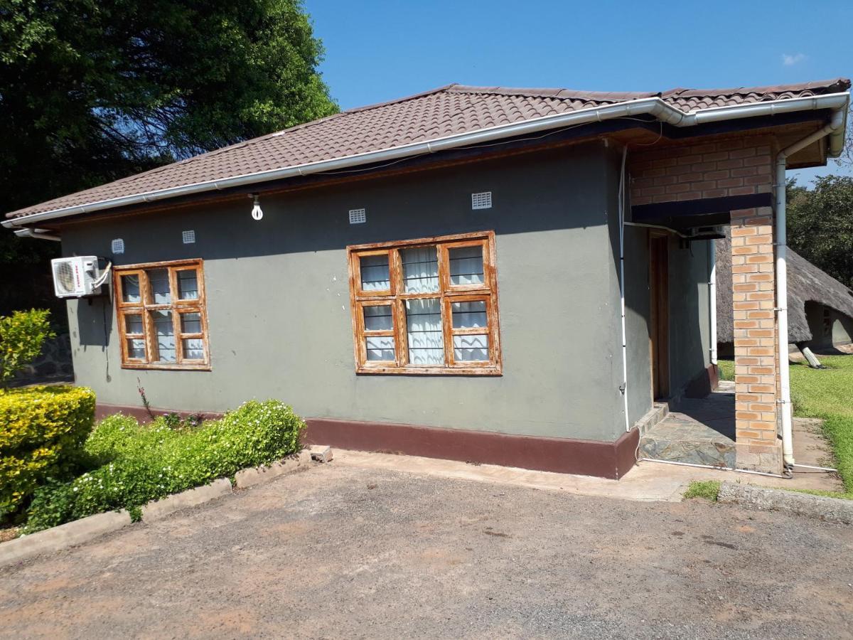 Njele Country Park Villa Ndola Exterior photo